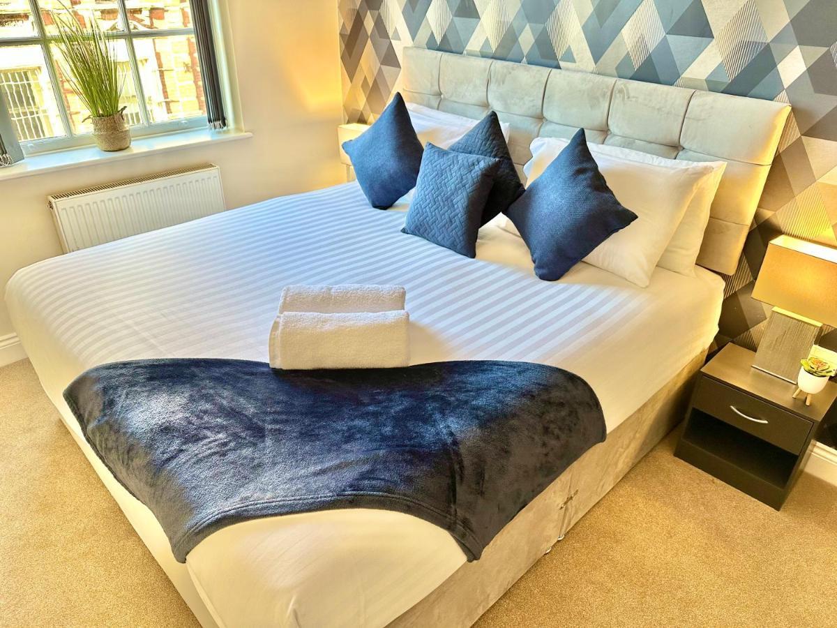 A Stylish Retreat - Super King Bed - Heart Of Town Centre - 5 Mins Stroll To Beach 伯恩茅斯 外观 照片